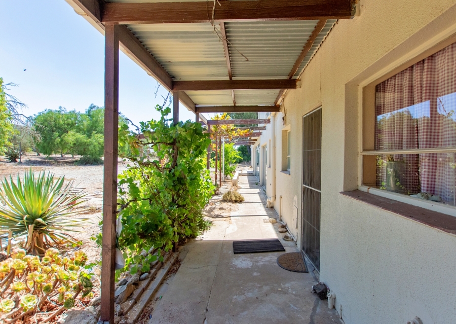 5 Bedroom Property for Sale in Velddrif Western Cape